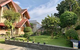 Villa Nuansa Alam